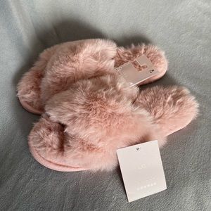 7-8 Lauren Conrad pink fuzzy fluffy slippers